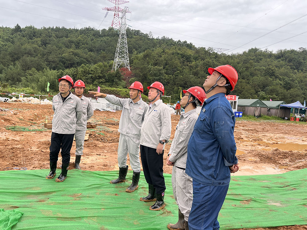 张恒董事长一行到布拖换流站、白鹤滩-浙江线路工程视察指导工作